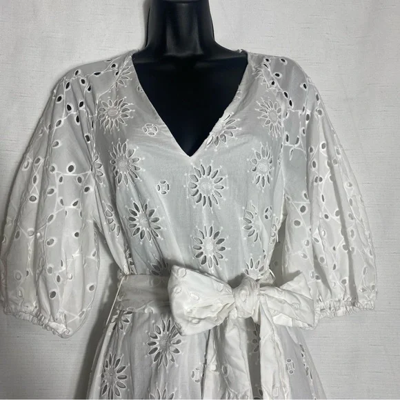 ZARA NWT WOMAN BELTED EMBROIDERED MIDI DRESS OYSTER WHITE Size S